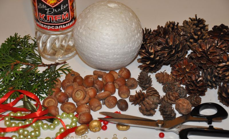 Поделки из шишек - «Декор»
