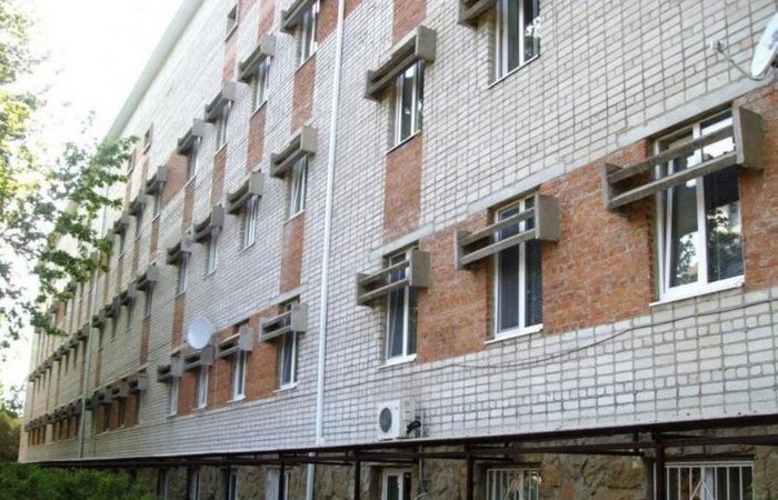 Для чего на окна некоторых советских зданий ставили козырьки из бетона - Архитектура и интерьер